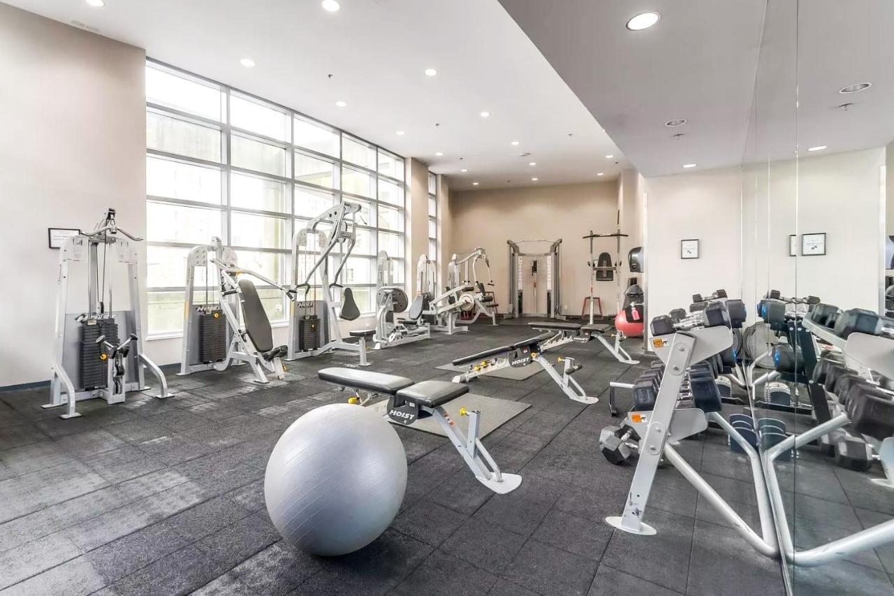 Heart Of Downtown 1 Bd Entire Condo - Pool, Gym, Parking, Office, Ac Ванкувер Экстерьер фото