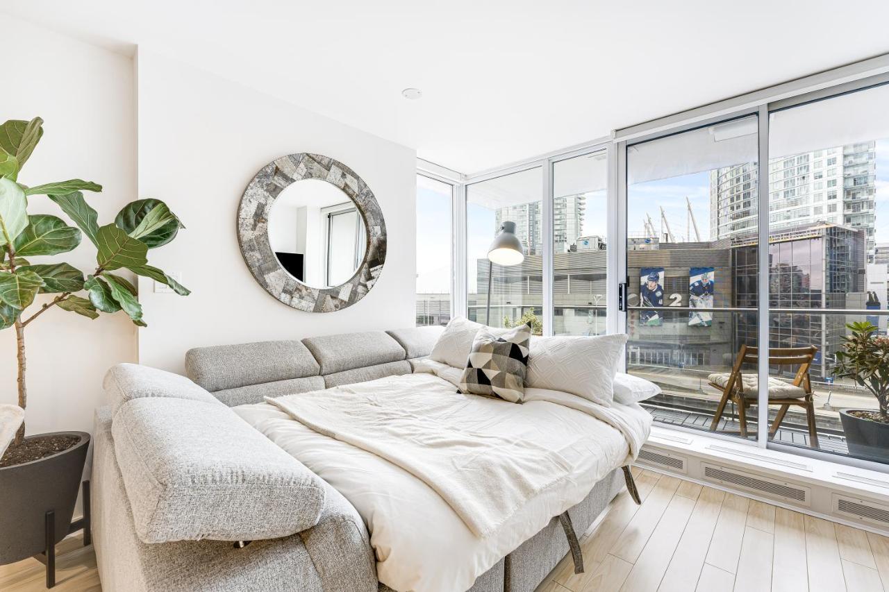 Heart Of Downtown 1 Bd Entire Condo - Pool, Gym, Parking, Office, Ac Ванкувер Экстерьер фото
